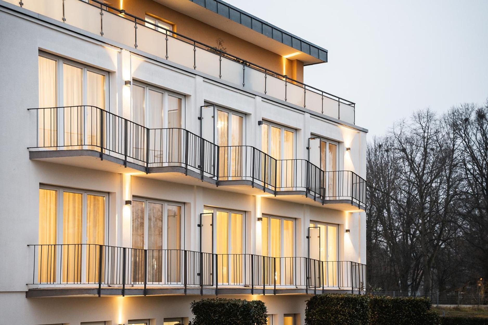 Hotel Vier Jahreszeiten An Der Therme & Kliniken Bad Krozingen Naehe Freiburg & Schwarzwald Ideal Fuer Wellness Kur & Business Ausfluege 24H Check In- Wlan & Parken Gratis Exteriér fotografie