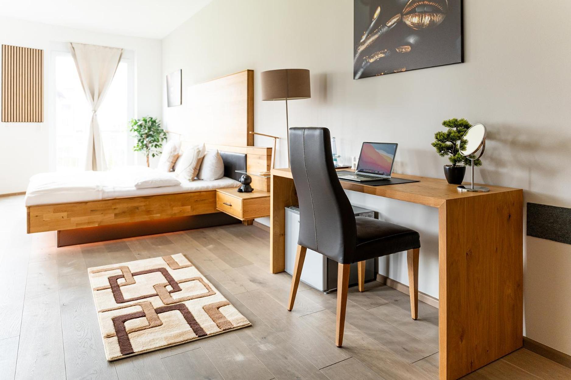 Hotel Vier Jahreszeiten An Der Therme & Kliniken Bad Krozingen Naehe Freiburg & Schwarzwald Ideal Fuer Wellness Kur & Business Ausfluege 24H Check In- Wlan & Parken Gratis Exteriér fotografie