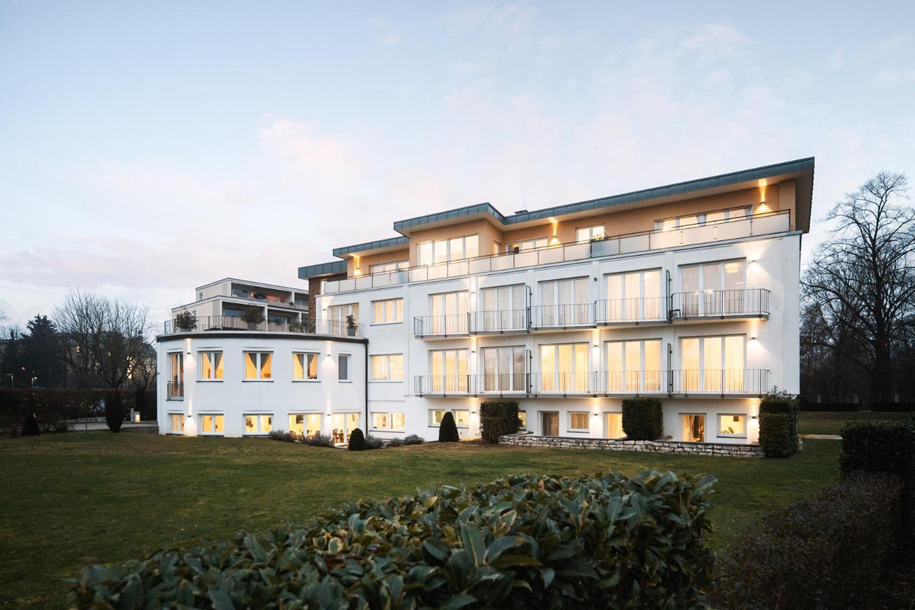 Hotel Vier Jahreszeiten An Der Therme & Kliniken Bad Krozingen Naehe Freiburg & Schwarzwald Ideal Fuer Wellness Kur & Business Ausfluege 24H Check In- Wlan & Parken Gratis Exteriér fotografie