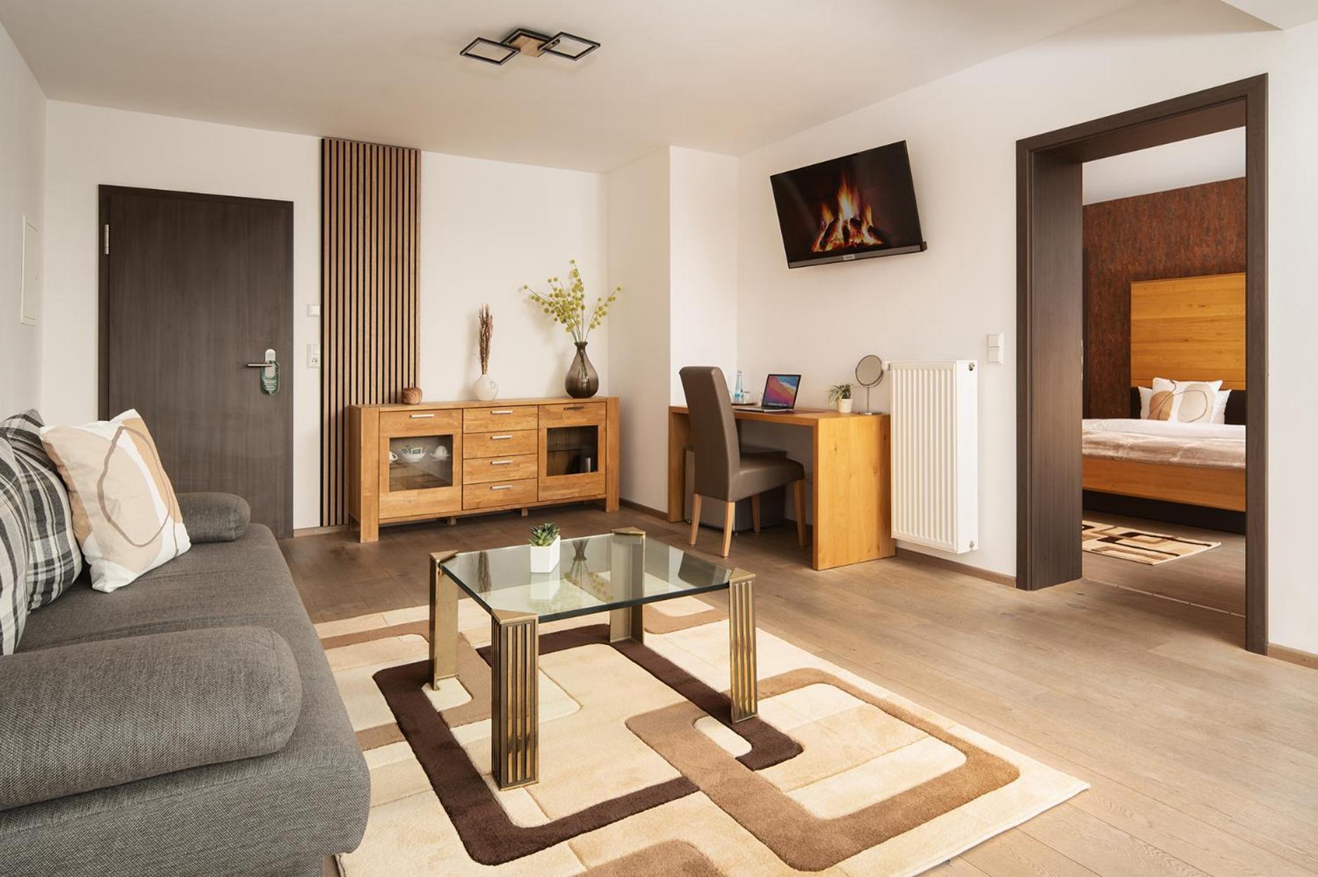 Hotel Vier Jahreszeiten An Der Therme & Kliniken Bad Krozingen Naehe Freiburg & Schwarzwald Ideal Fuer Wellness Kur & Business Ausfluege 24H Check In- Wlan & Parken Gratis Exteriér fotografie