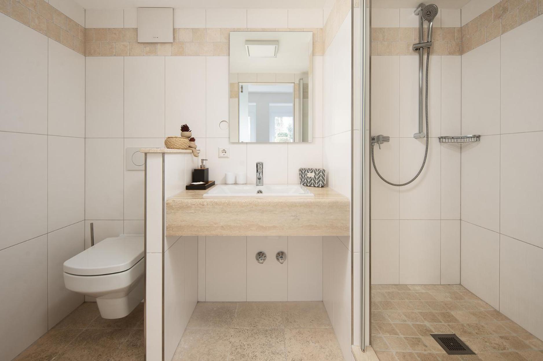 Hotel Vier Jahreszeiten An Der Therme & Kliniken Bad Krozingen Naehe Freiburg & Schwarzwald Ideal Fuer Wellness Kur & Business Ausfluege 24H Check In- Wlan & Parken Gratis Exteriér fotografie